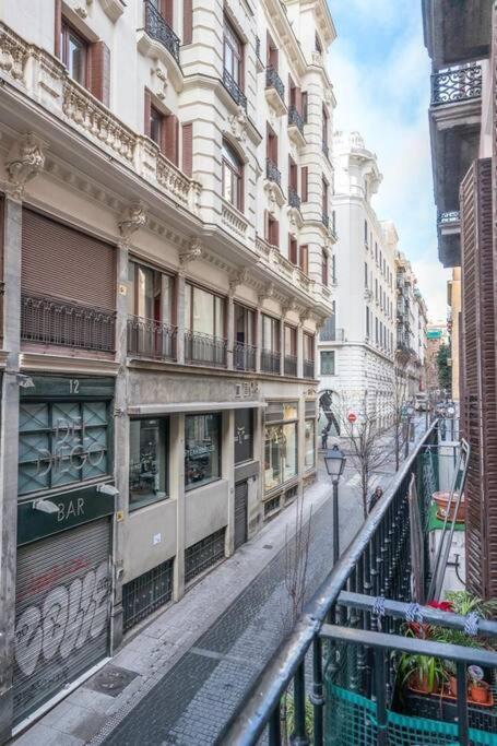 Apartamento De Lujo En Gran Via Apartment Madrid Exterior photo