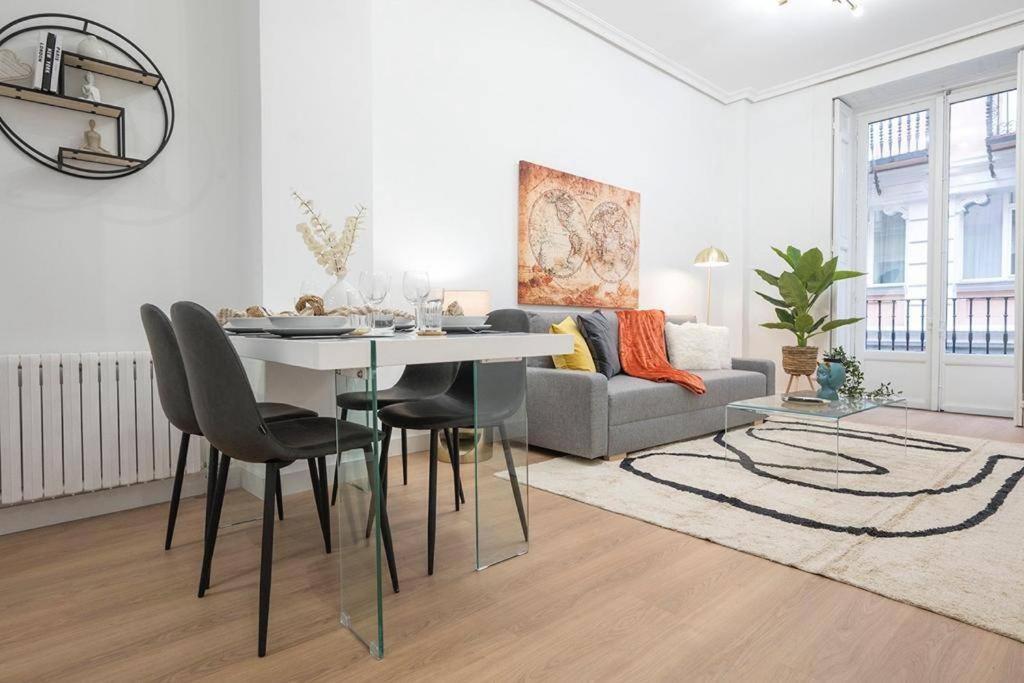 Apartamento De Lujo En Gran Via Apartment Madrid Exterior photo